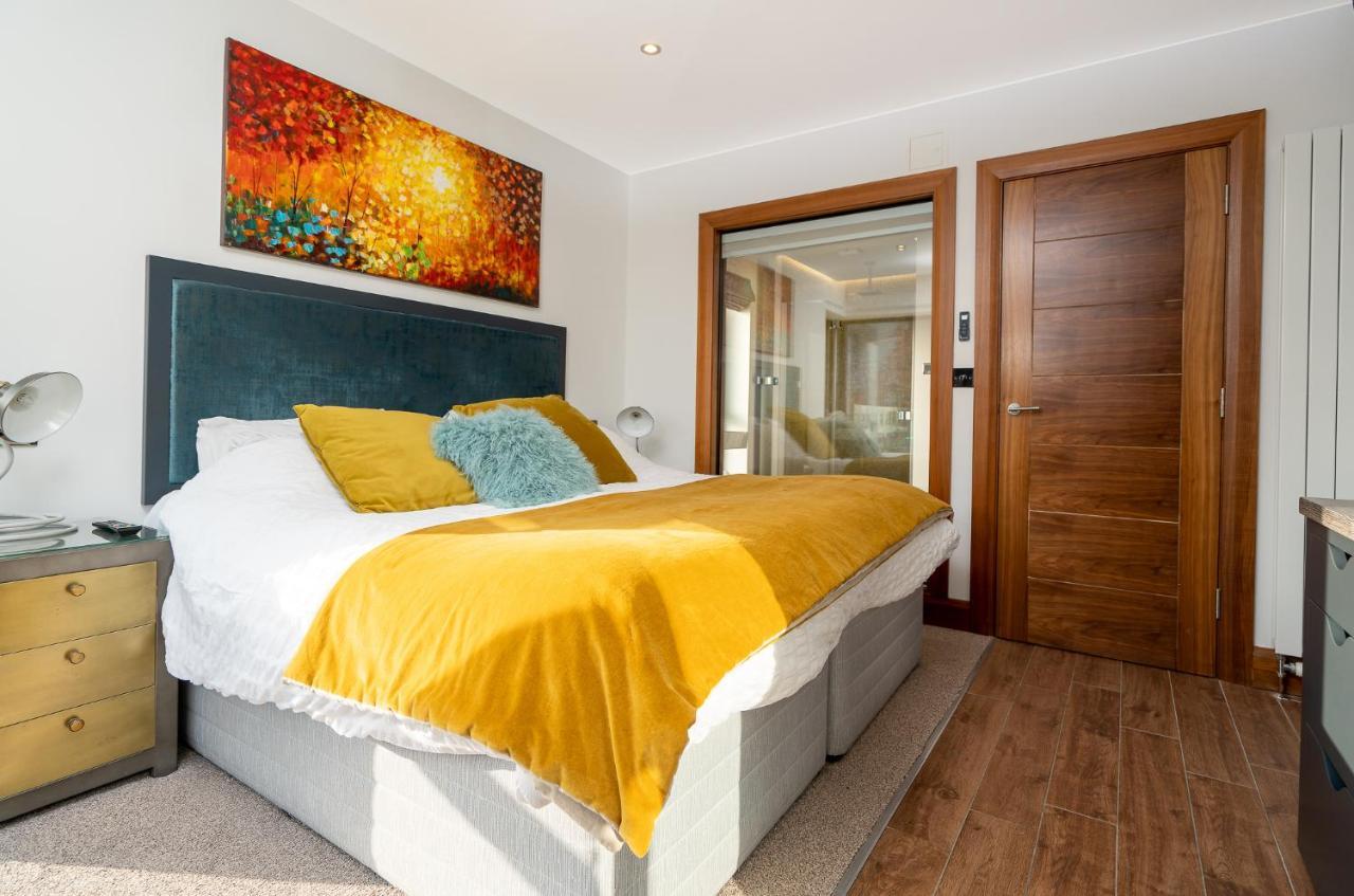 Antrim House Guest Rooms & Suites (Adults Only) พอร์ตรัช ภายนอก รูปภาพ
