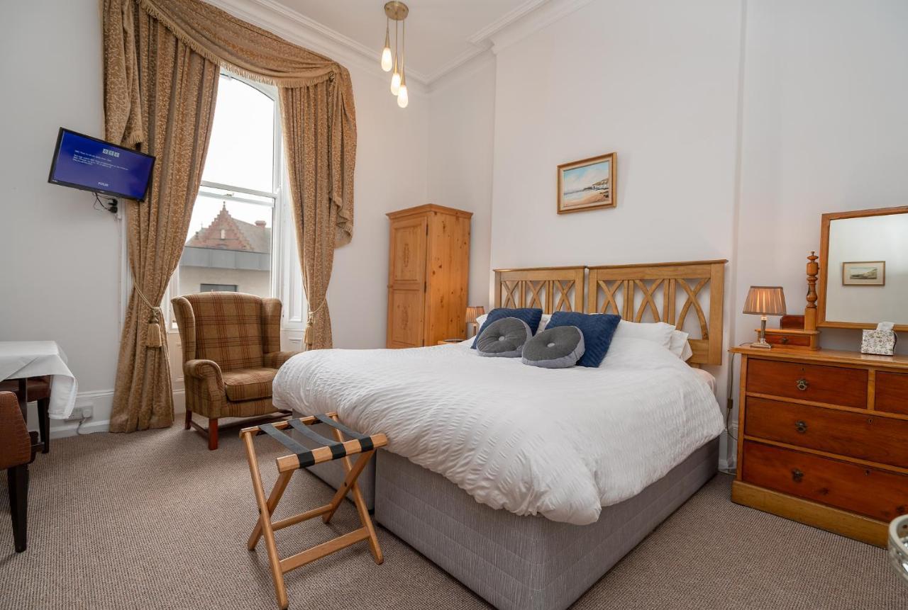 Antrim House Guest Rooms & Suites (Adults Only) พอร์ตรัช ภายนอก รูปภาพ