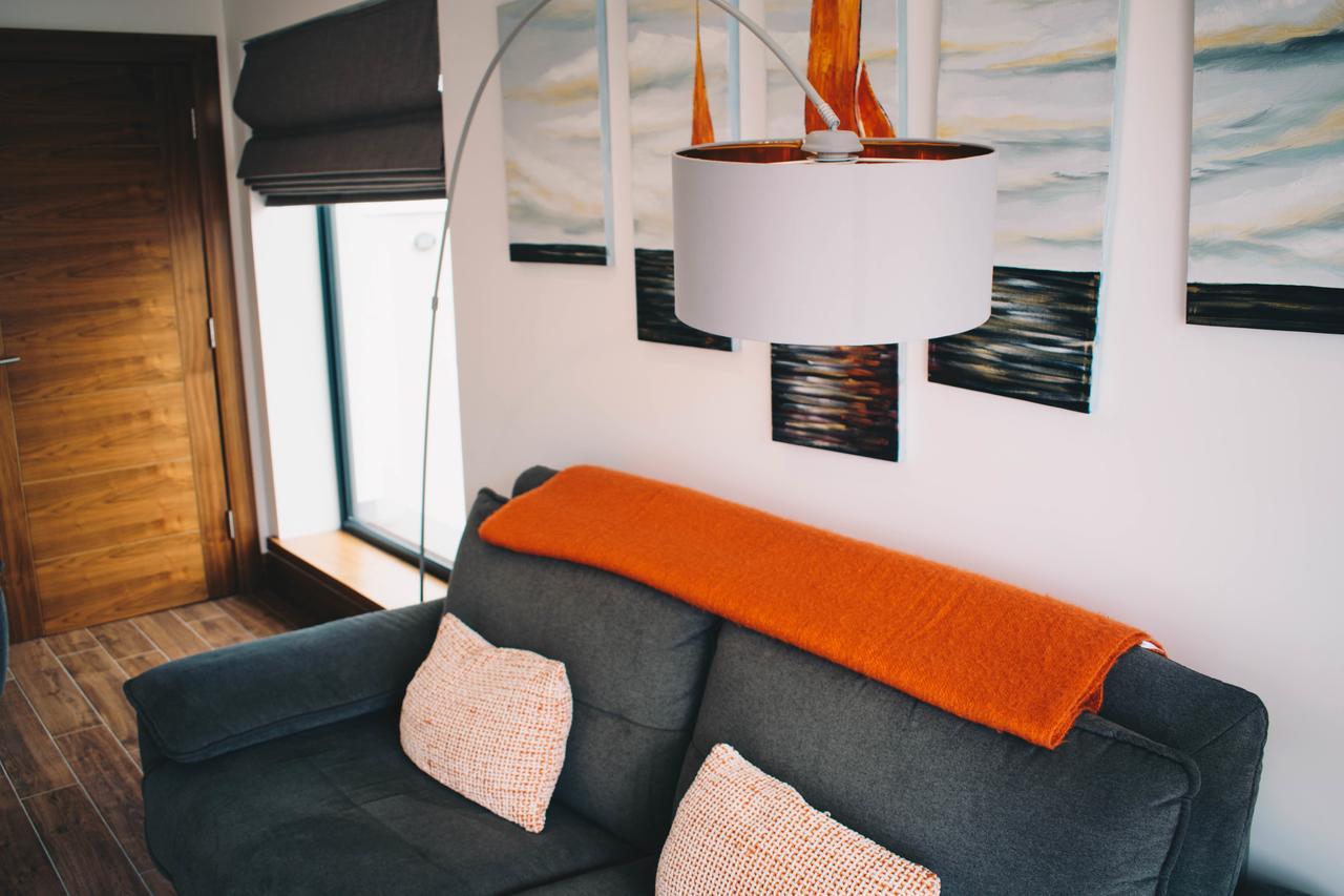 Antrim House Guest Rooms & Suites (Adults Only) พอร์ตรัช ภายนอก รูปภาพ